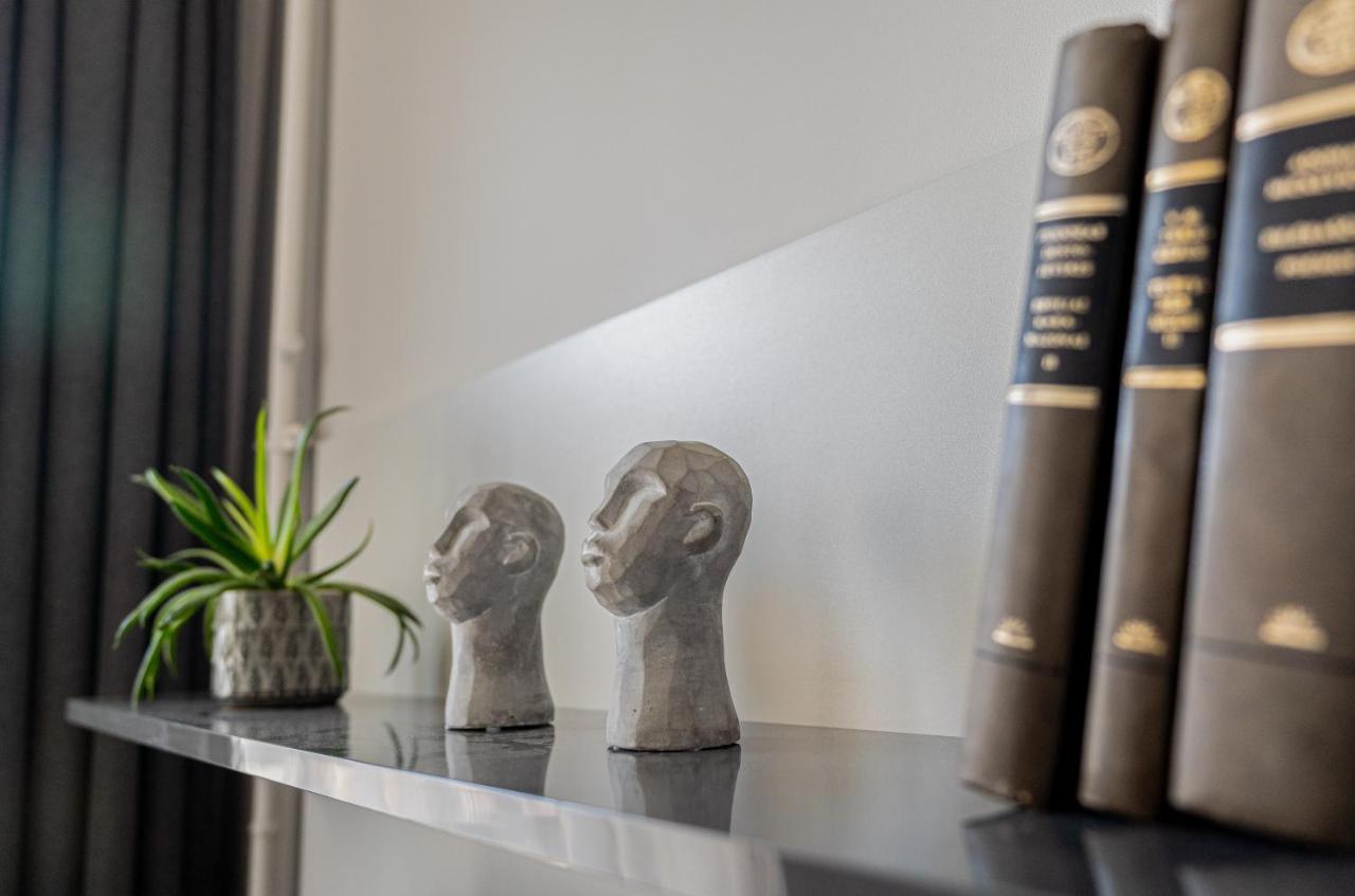 Beautiful Apartment In The Heart Of Kaunas Exterior foto